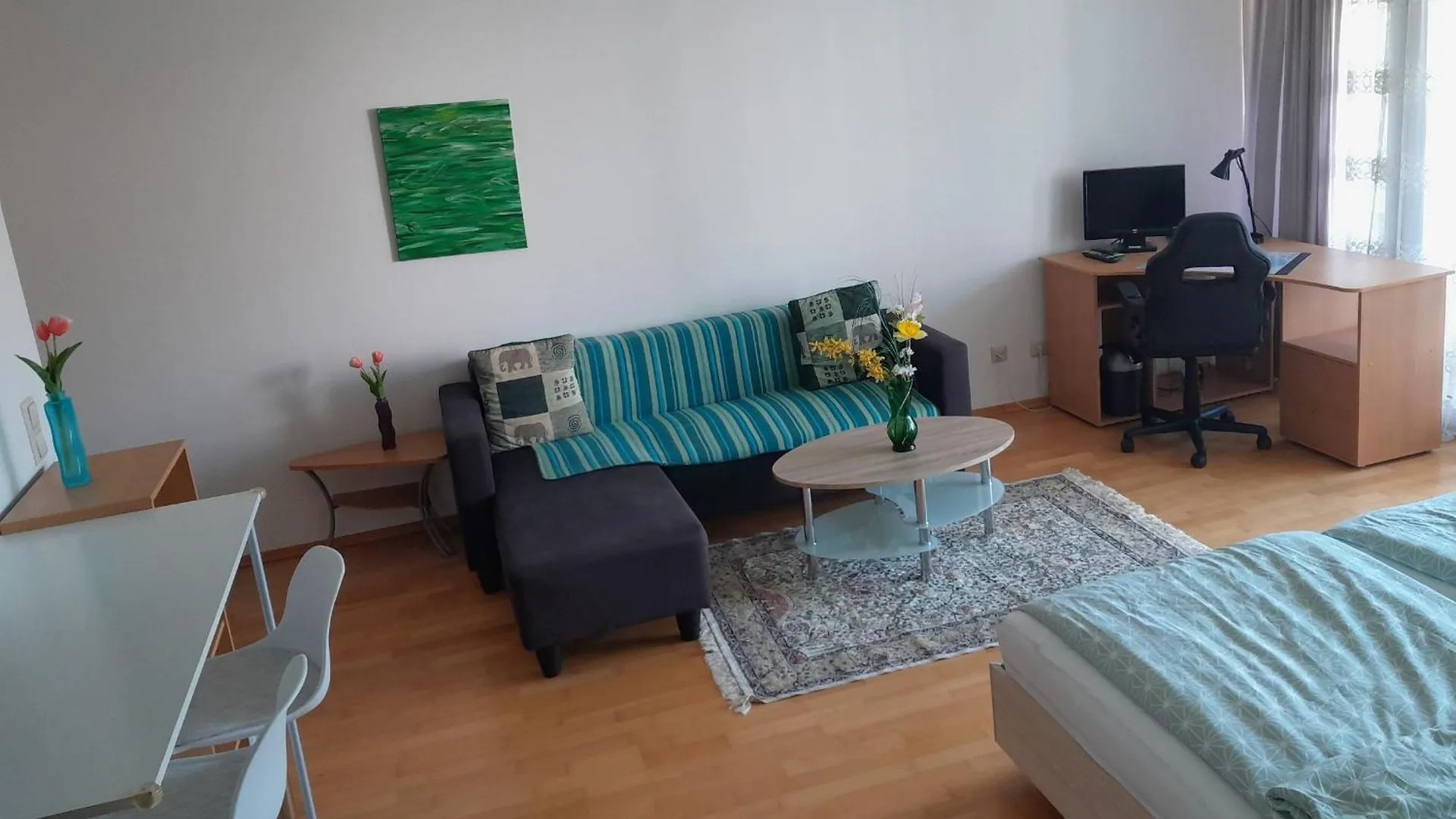 Serviced Apartment With Sunny Balcony Wien 0*,  Österreich